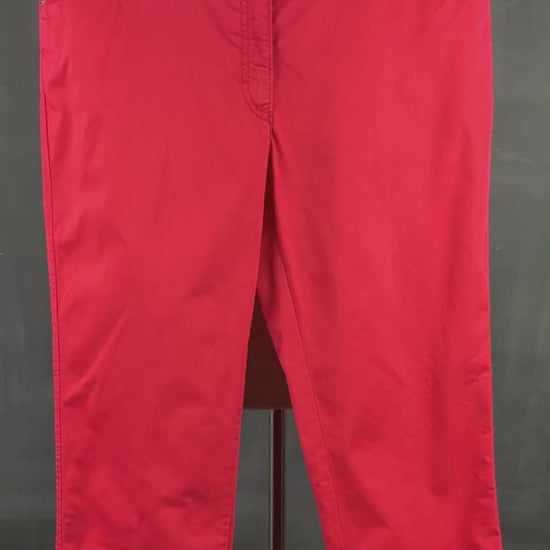 Pantalon rose fuchsia Brax, taille 32. Vue de la vidéo qui présente tous les détails du pantalon.