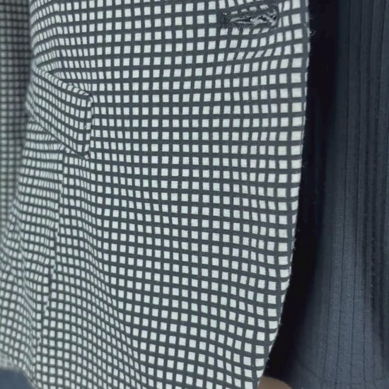Blazer décontracté chic à petits carrés noirs et crème Imperial, taille xl qui fait plus medium/large. Vue de la vidéo qui présente tous les détails du blazer.