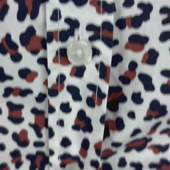 Chemisier à motifs animaliers en coton Boden, taille 6p. Vue de la vidéo qui présente tous les détails du chemisier.