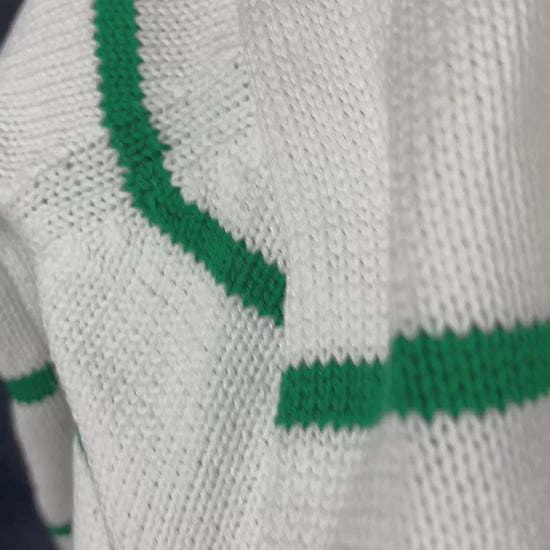 Chandail demi-zip en tricot de coton crème à rayures vertes United Colors of Benetton, taille xl. Vue de la vidéo qui présente tous les détails du chandail.