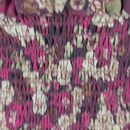 Blouse florale automnale à encolure croisée et taille ruchée extensible Wilfred, taille medium. Vue de la vidéo qui présente tous les détails de la blouse.