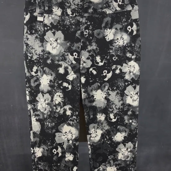 Pantalon droit floral Lisette L, taille small. Vue de la vidéo qui présente tous les détails du pantalon.