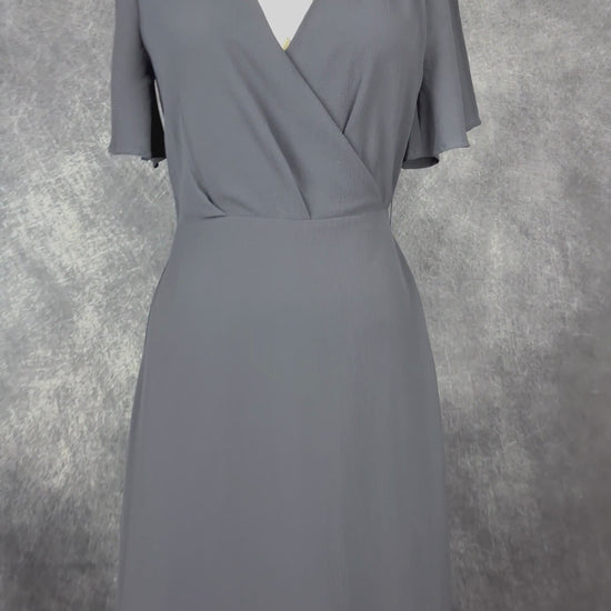 Robe longue portefeuille bleu pétrole Ichi, taille xs. Vue de la vidéo qui présente tous les détails de la robe.