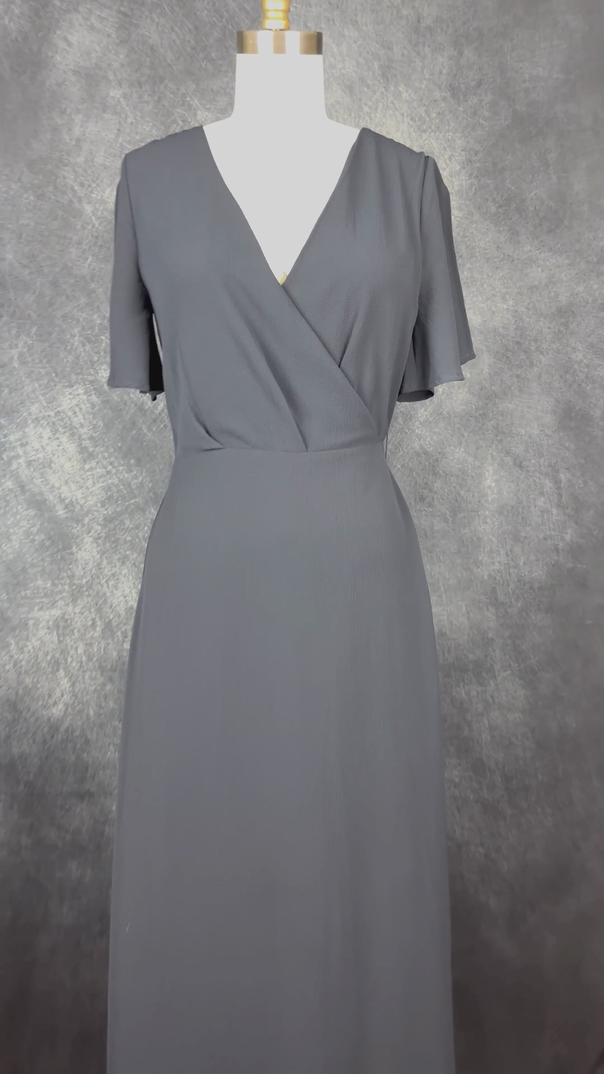 Robe longue portefeuille bleu pétrole Ichi, taille xs. Vue de la vidéo qui présente tous les détails de la robe.