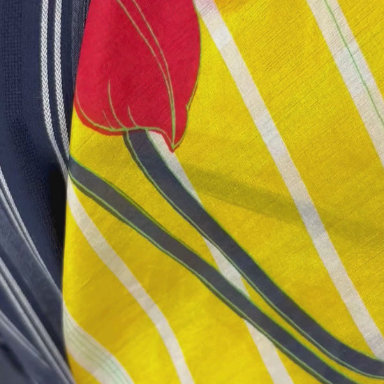 Robe en tissage à rayures à manches évasées plissées Banana Republic, taille 14. Vue de la vidéo qui présente tous les détails de la robe.