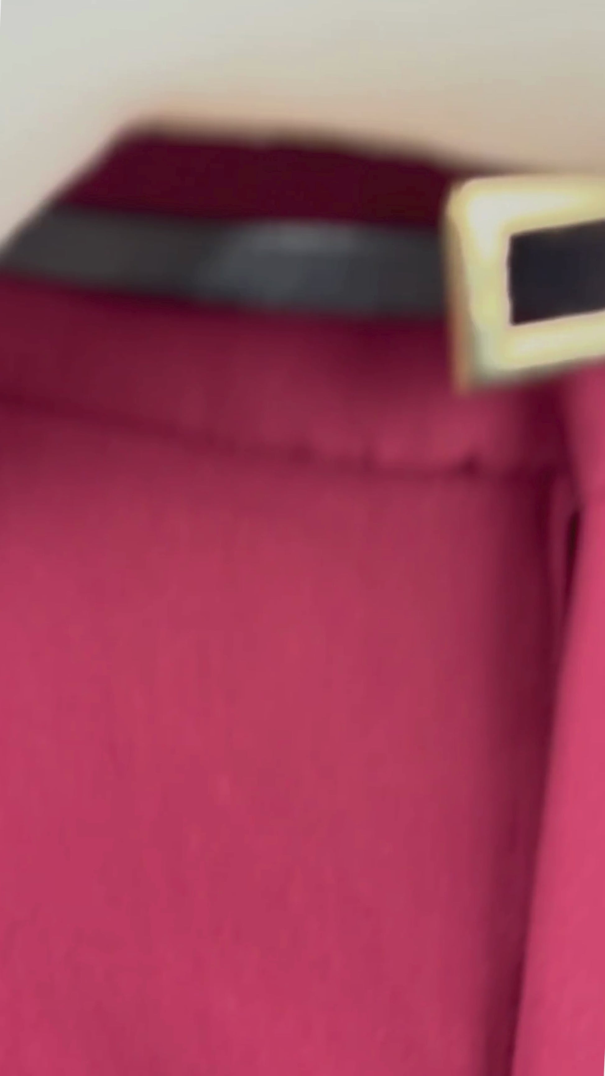 Pantalon rouge brique coupe tailleur classique Part Two, taille 44 (xl). Vue de la vidéo qui présente tous les détails du pantalon.
