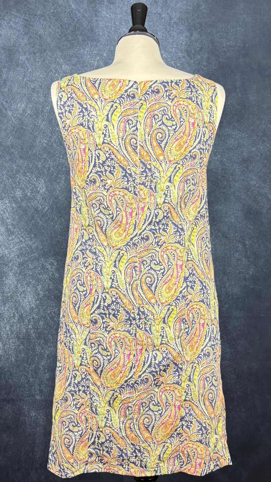 Robe droite à imprimé paisley Liberty Art Fabrics, taille 8. Vue de dos.