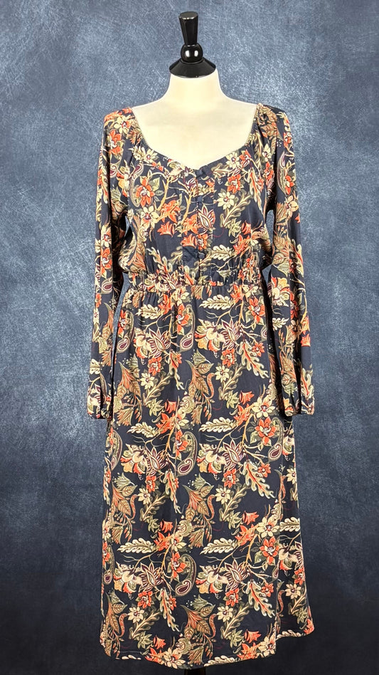 Robe fleurs automnales en doux jersey de coton Mexx, taille medium. Vue de face.