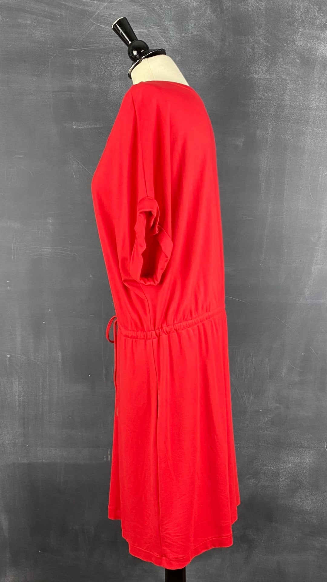 Robe en jersey extensible rouge avec poches Rachel Rachel Roy, taille xxl. Vue de côté.
