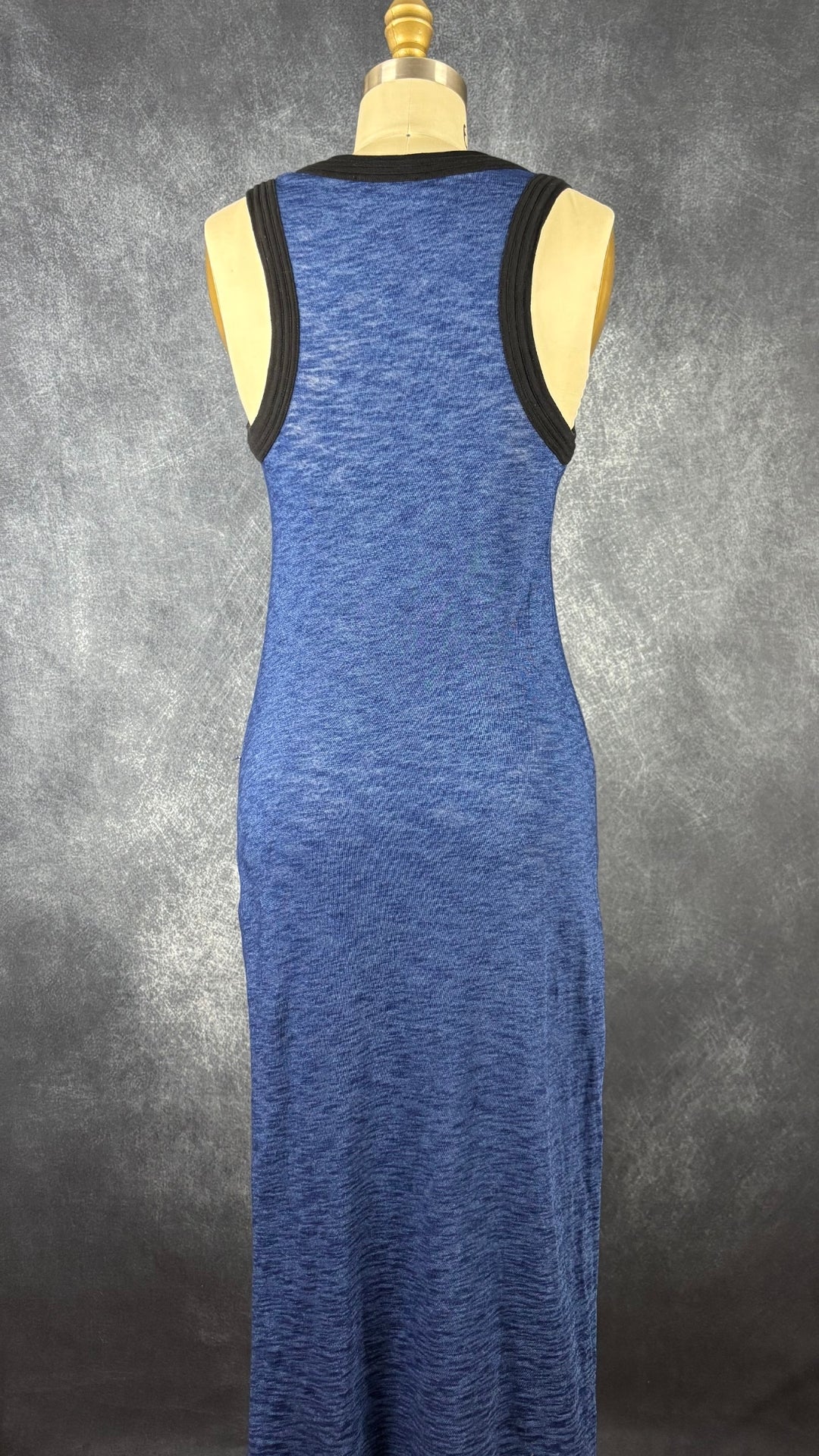 Robe longue de plage bleue Diesel, taille xs. Vue de dos.