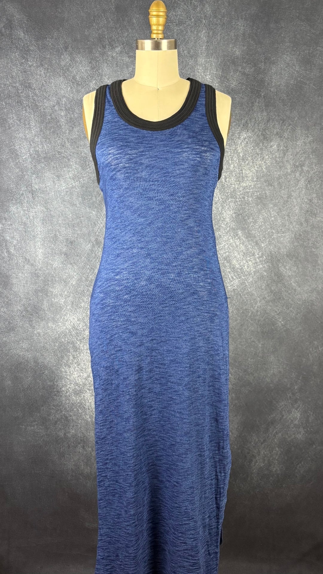 Robe longue de plage bleue Diesel, taille xs. Vue de face.