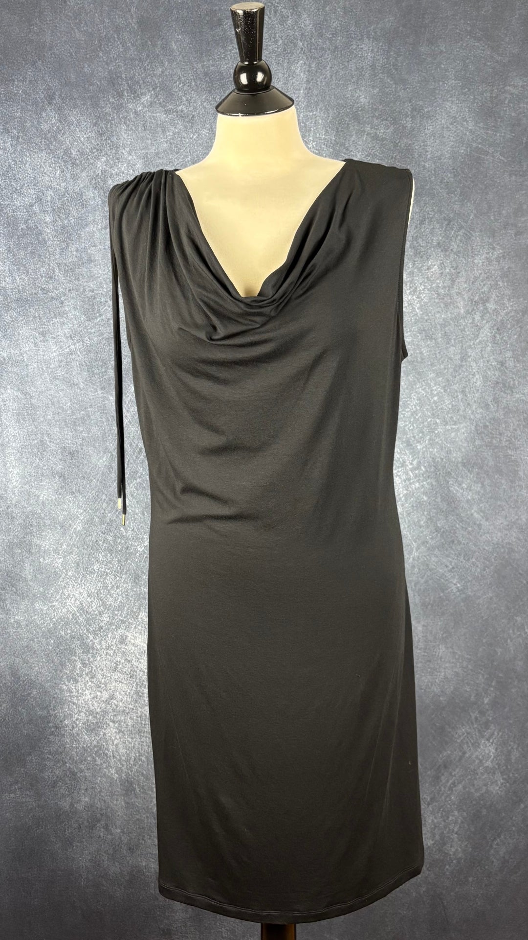 Robe noire en jersey épaule plissée InWear, taille xl. Vue de face.