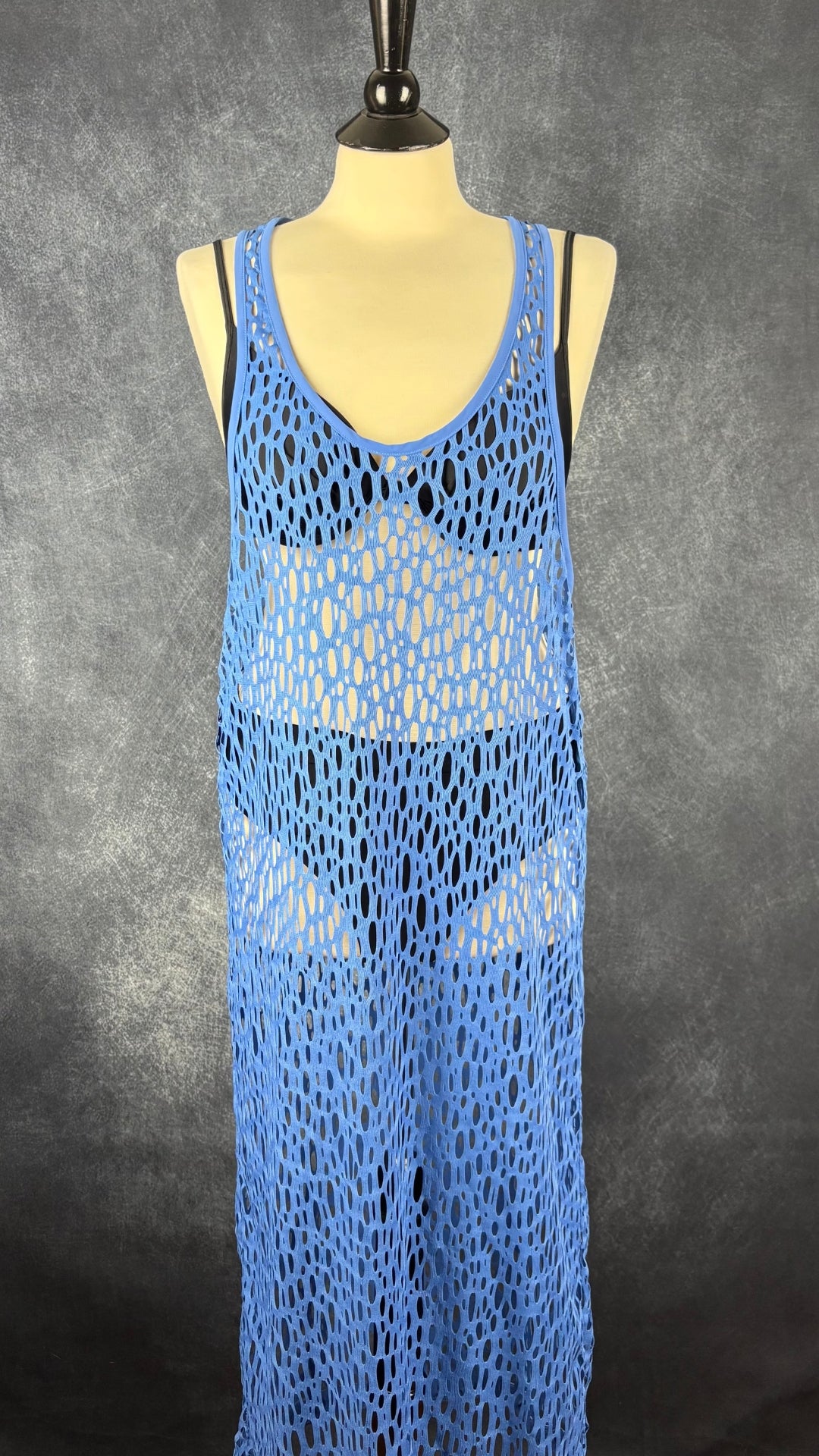 Robe de plage bleue Shan, taille 8. Vue de face.