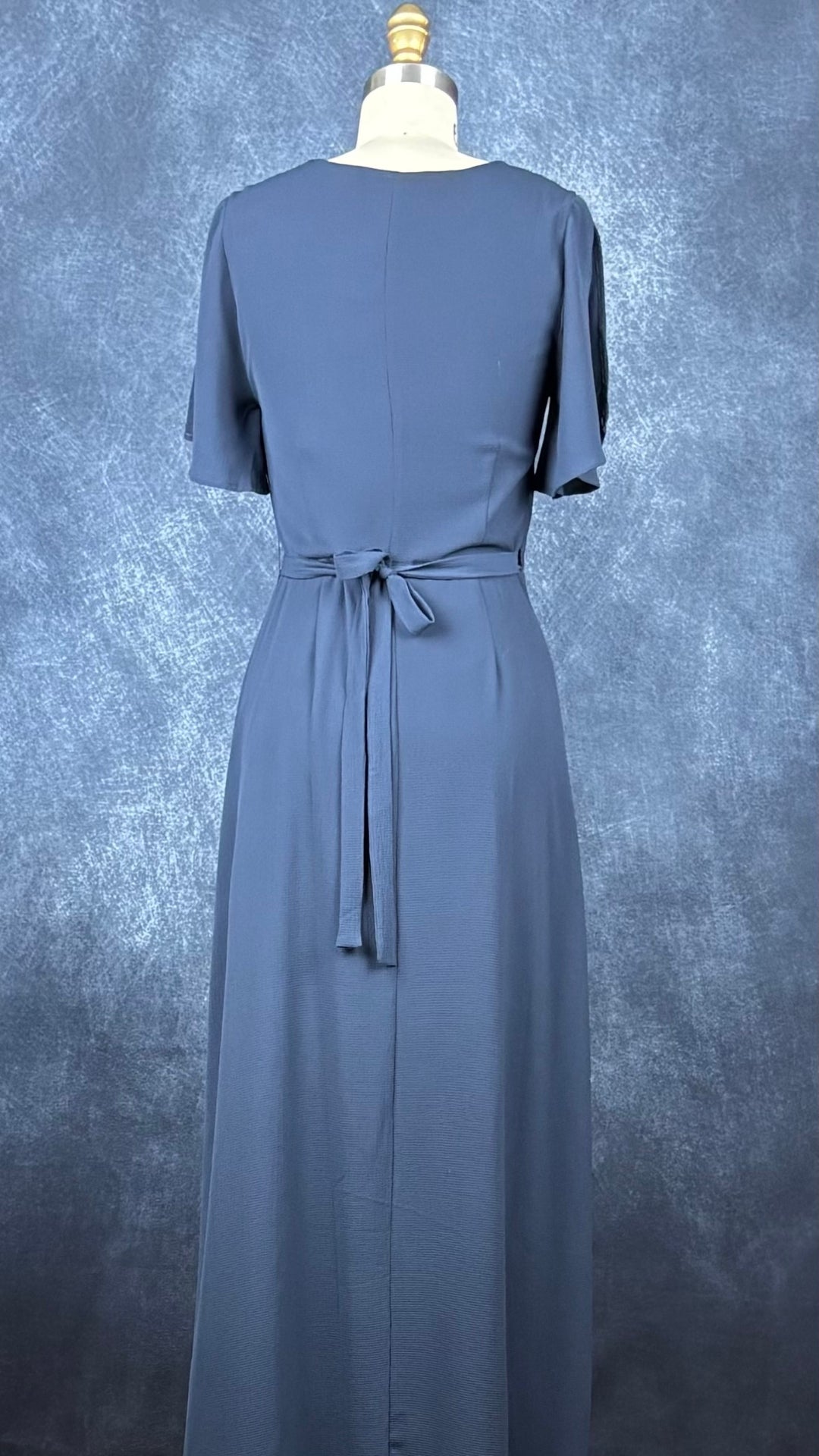 Robe longue portefeuille bleu pétrole Ichi, taille xs. Vue de dos.