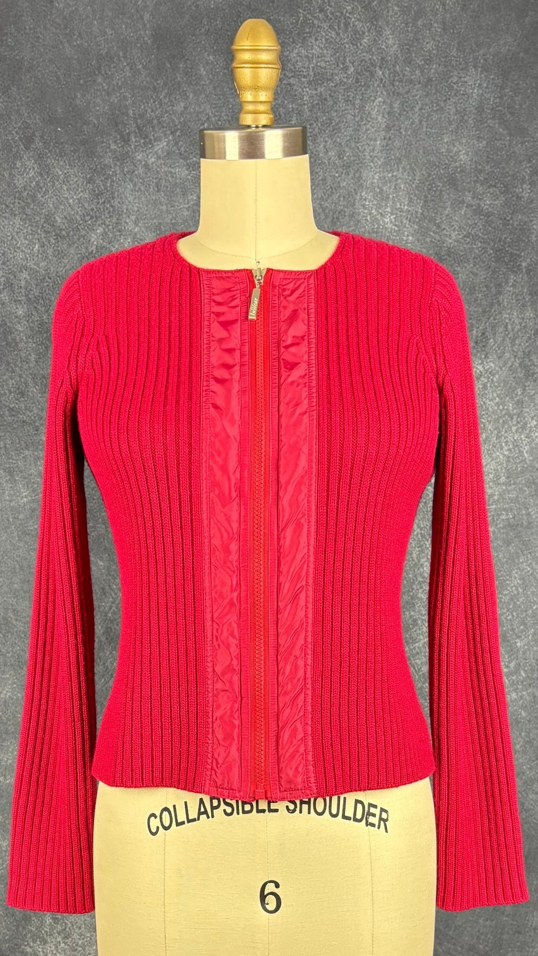 Veste en tricot rouge vintage InWear Jeans, taille small. Vue de face.