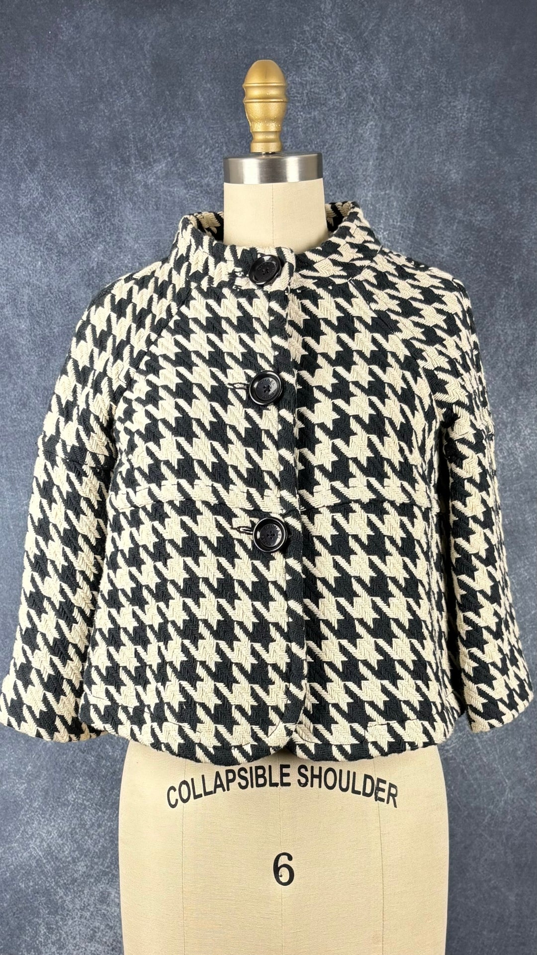 Veste en tweed style pied de poule Michael Kors, taille xs. Vue de face.